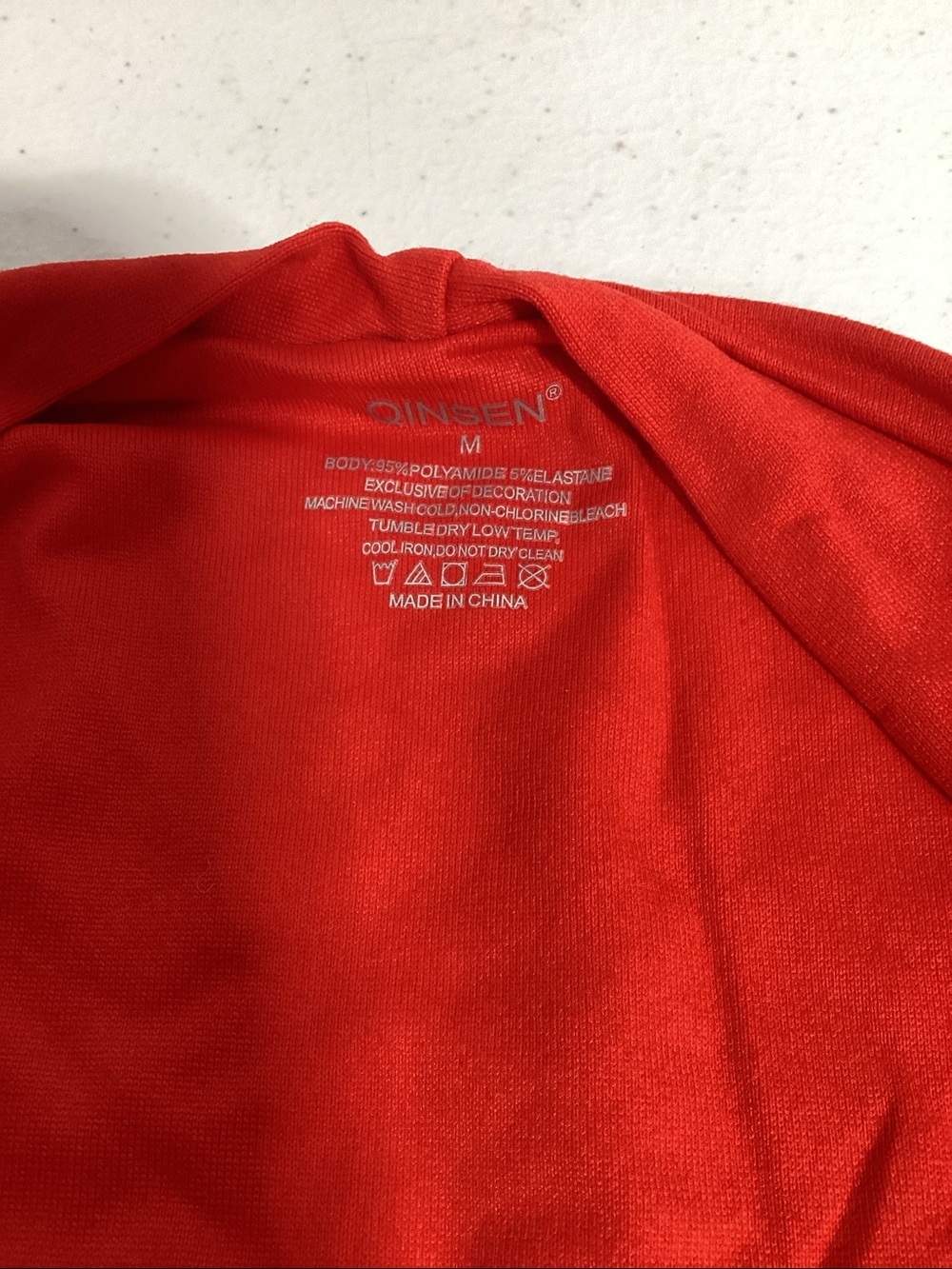 Qinsen Ruched Side Red Tank Top - Picture 2 of 3